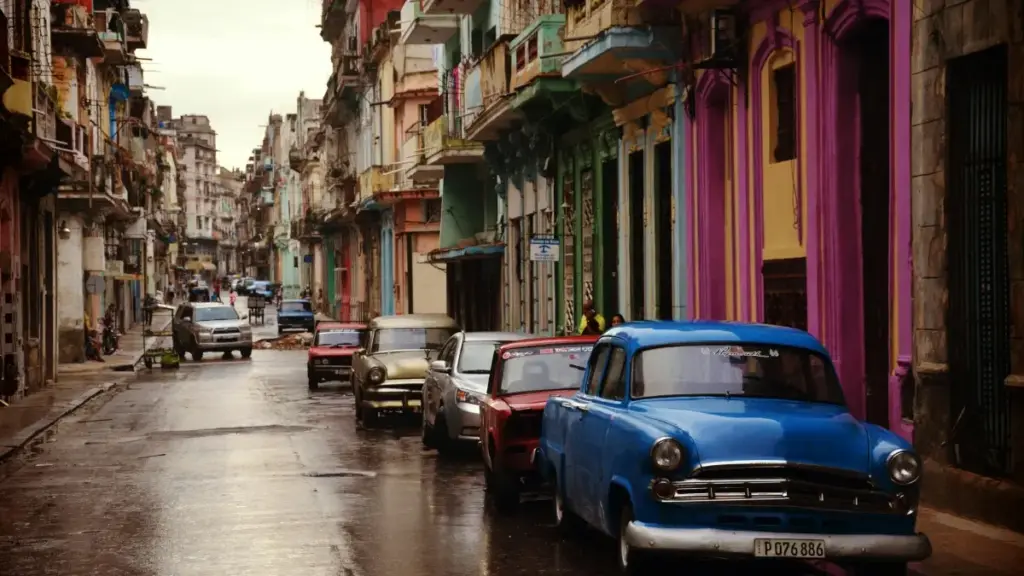 Роҳи корӣ барои креаторҳои Тоҷикистон — чӣ гуна ба брендҳои Кувайт дар Facebook расидан, музокира кардан ва намоишҳои зинда ташкил кардан.