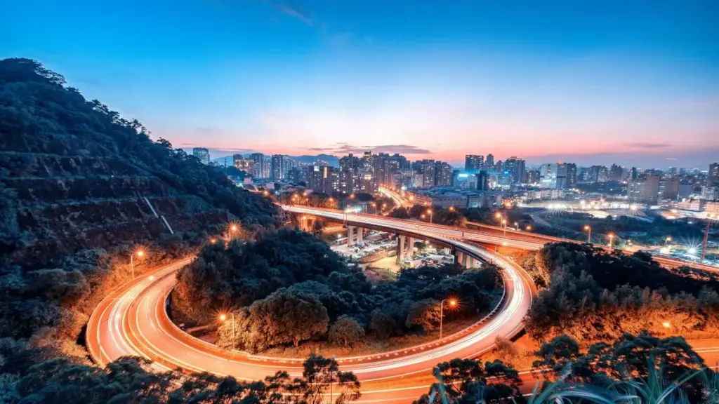 Роҳнамои амалии маркетерҳои Тоҷикистон: чӣ гуна креаторҳои Чин дар KakaoTalk ёфт, баҳодиҳӣ ва чӣ гуна спонсор кардани контенти 'behind‑the‑scenes'.